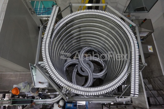 All-purpose spiral conveyor for medium to large products